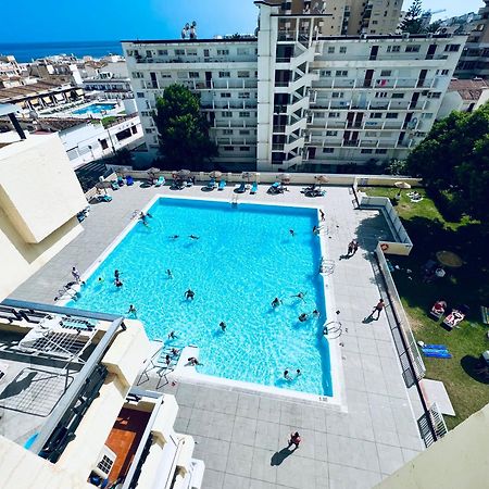 شقة Torremolinos Carihuela Nucleo Cristal المظهر الخارجي الصورة