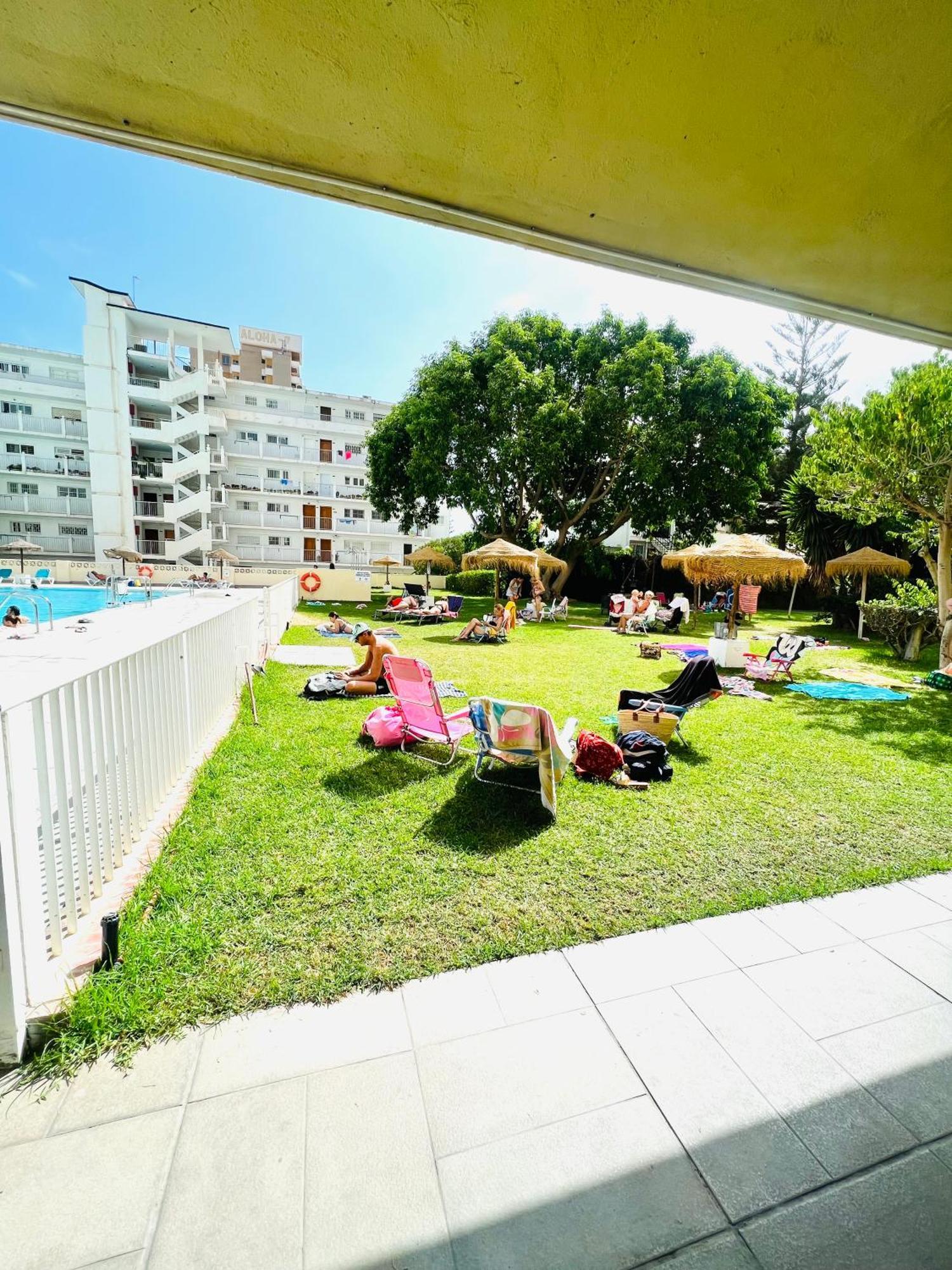 شقة Torremolinos Carihuela Nucleo Cristal المظهر الخارجي الصورة