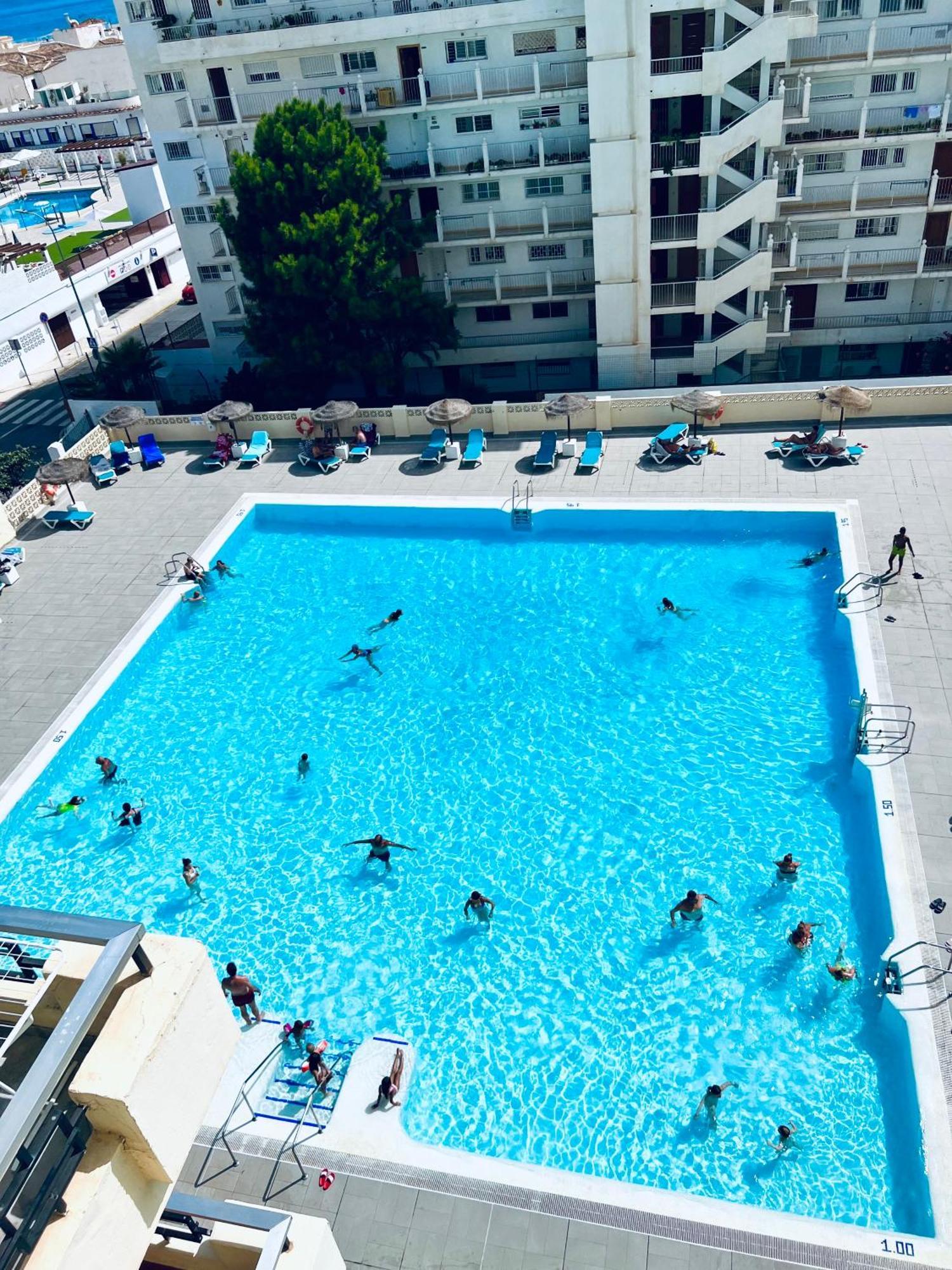 شقة Torremolinos Carihuela Nucleo Cristal المظهر الخارجي الصورة